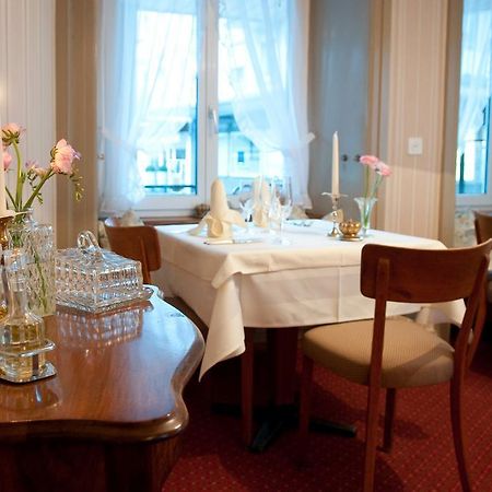 Hotel Krone باد ريغاز المطعم الصورة