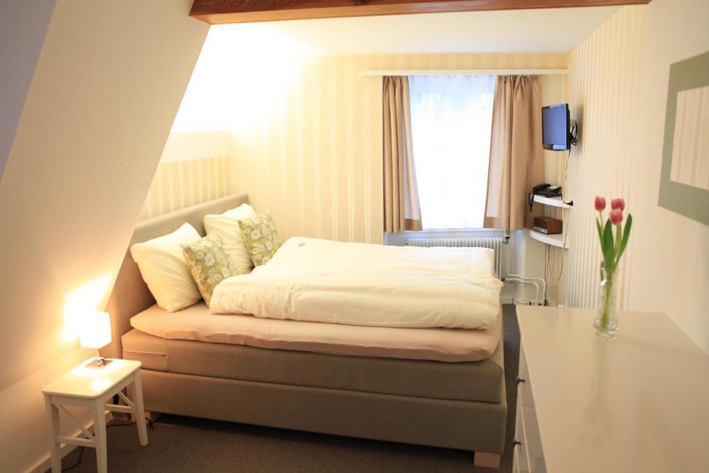 Hotel Krone باد ريغاز الغرفة الصورة
