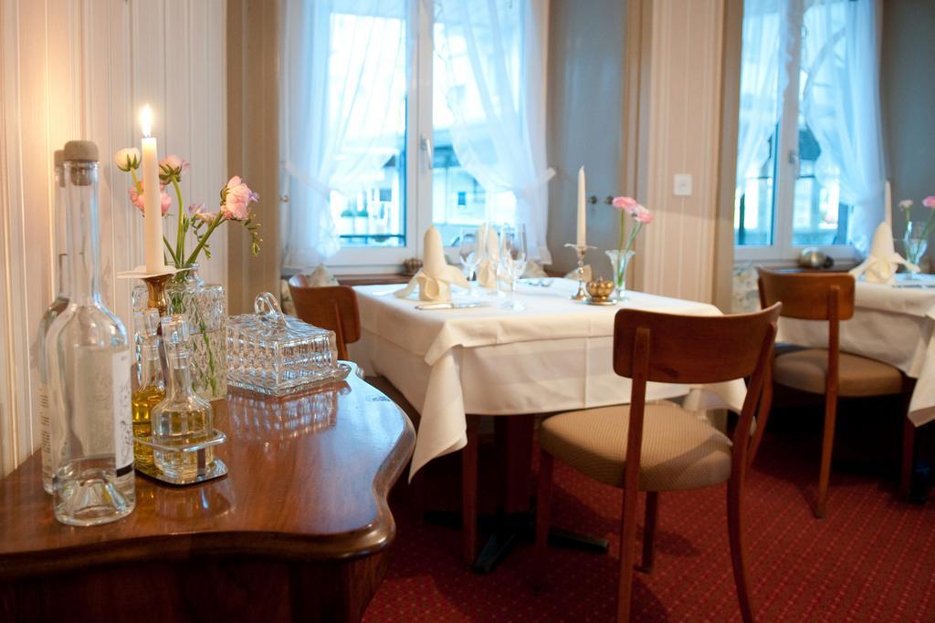 Hotel Krone باد ريغاز المطعم الصورة